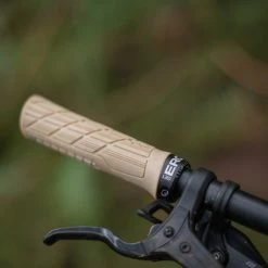 Ergon GE1 Evo Handlebar Grips -HOKA Online Shop 2f252700 1df0 4863 886f 4e34b73094d8